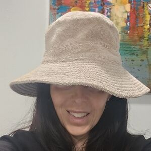 NWOT Hermes Beige Sand Bucket Hat